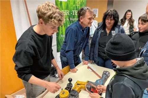 An den Ständen konnten die Schüler selbst Hand anlegen. Fotos auer