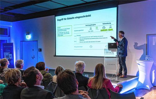 Anhand praktischer Beispiele zeigte Thomas Hubl, langjähriger Kooperationspartner von Thomas Kink, welche Entscheidungen wann sinnvoll sind.Fotos  hohnke