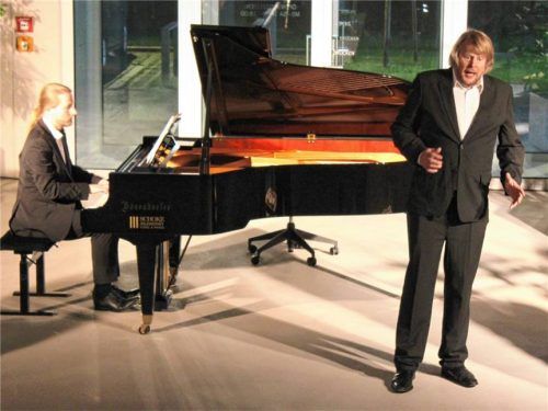 Bassbariton Andreas Hörl und Pianist Thomas Jagusch überzeugten mit kraftvoller Interpretation und feinfühligem Zusammenspiel.Foto Steffenhagen