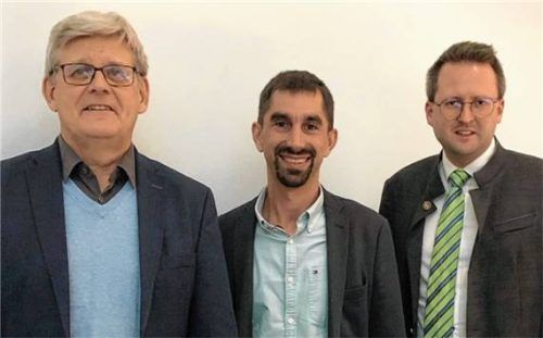 Bei der Vorstellung: (von links) Klimaschutzbeauftragter Albert Bernstetter, Martin Veh und Bürgermeister Stephan Schlier.  Foto Stadt Bad Aibling