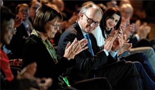 Bundeskanzler Friedrich Merz bei der Verleihung des Talisman-Preises für gesellschaftlichen Zusammenhalt. Foto dpa