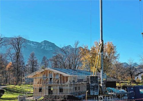 Das neue Vereinshaus im Kurpark kann von Vereinen und der Gemeinde genutzt werden. Es soll an Brigitta Gastager von der Gastager-Stiftung erinnern.Fotos Wegscheider