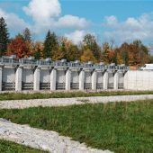 Rückhaltebecken zieht viele Fachleute an