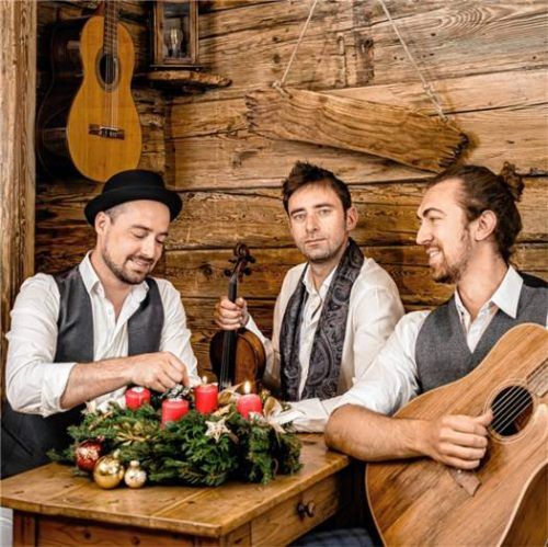 Das Wiener Instrumental-Trio Cobario vereint drei virtuose Weltenbummler, die früher Straßenmusik gemacht haben. Foto re