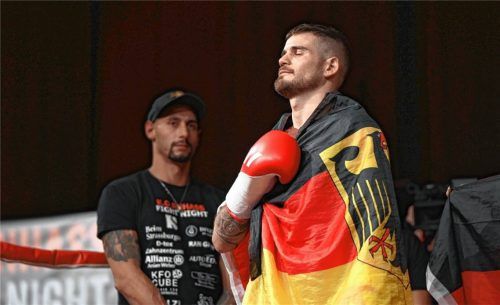 Der Kampf um den WM-Gürtel: Mario Kornhass trifft erneut auf Madalin Craciunica. Diesmal will der Bruckmühler seinen WM-Titel verteidigen.Fotos Marko Aleksic