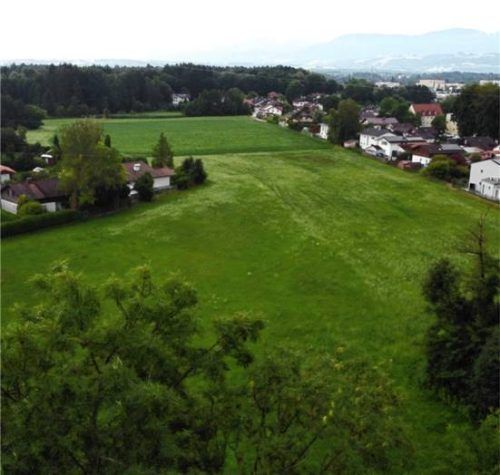 Der Kolbermoorer Stadtrat konnte sich nicht dazu durchringen, für dieses Areal einen vorhabenbezogenen Bebauungsplan auf den Weg zu bringen. Foto Hadersbeck