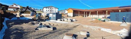 Der neue Wertstoffhof an der Fabrikstraße in Obing nimmt Gestalt an. Foto künzner-hingerl