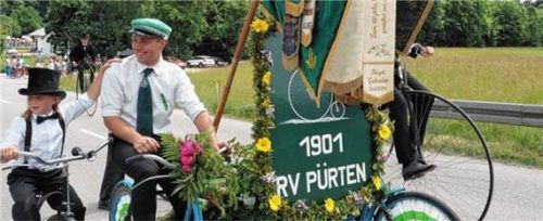 Der Radfahrerverein Pürten wurde 1901 gegründet und feiert im nächsten Jahr sein 125-jähriges Gründungsfest. Dazu sucht er nun einen Patenverein. Foto bachmaier