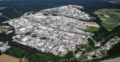 Der Wacker-Chemie-Standort in Burghausen. Foto Achim Zeller / dpa picture alliance