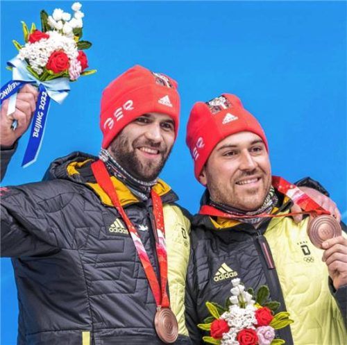 Die Bronzemedaille bei den Olympischen Spielen in Peking war das Highlight der Karriere von Christoph Hafer (links). Nun beendet der Bobpilot seine Profilaufbahn.Foto Imago