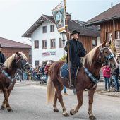 Biberger Leonhardiritt: Tradition lebt