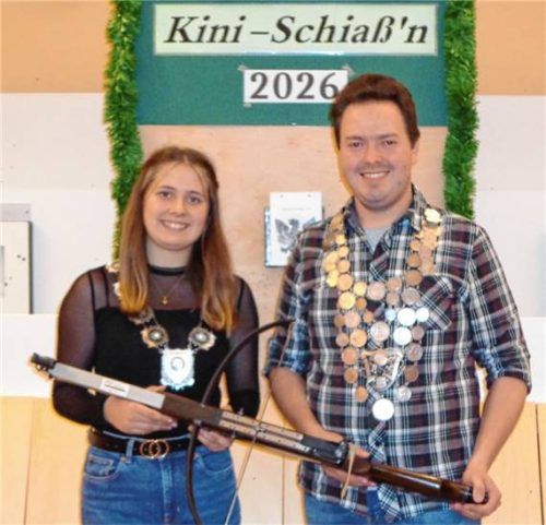 Die Jugendkönigin 2026, Stephanie Petermeier, und Schützenkönig 2026, Andreas Huber-Kronwitter. Foto lohr