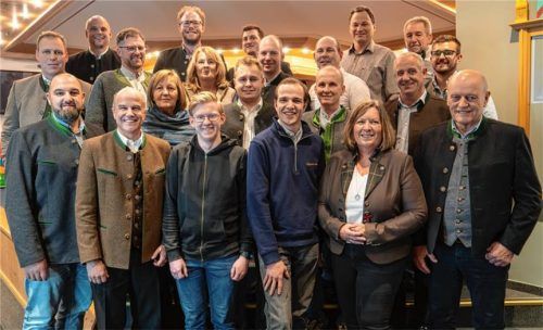 Die Kandidaten der CSU Feldkirchen-Westerham für die Wahl im März. Foto Messerer
