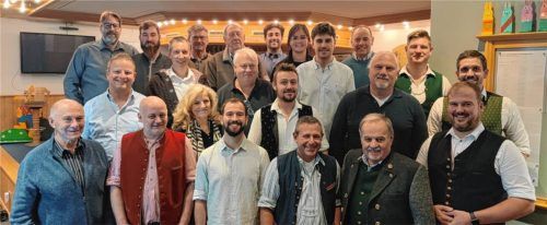 Die Kandidaten der Parteifreie/Freie Wähler-Gemeinschaft. Foto Reitmeyer