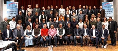 Die Kandidaten der Parteifreien/ÜWG für den Kreistag. Foto parteifreie/üwg