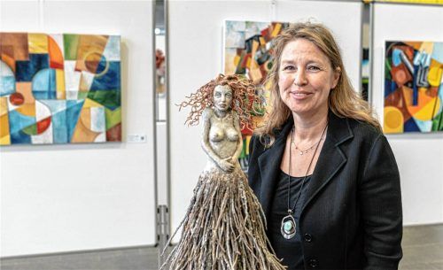 Die Köpfe von Tatjana Raum erscheinen so lebendig, dass man versucht ist, mit ihnen in Kontakt zu tretenFotos Thomae