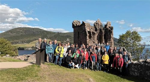 Die Kraiburger Wallfahrergruppe auf der schottischen Insel Iona.Fotos  Bachmaier