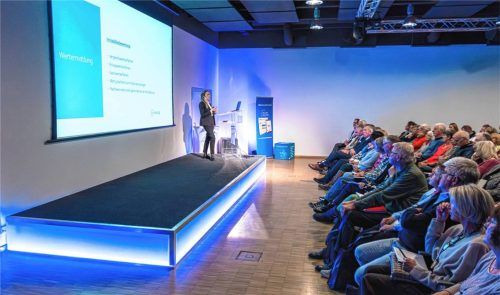 Die richtige Bewertung von Immobilien ist ein komplexes Thema, das Kristin-Amelie Asmus anschaulich erklärte. Fachkundige Unterstützung sei hier sinnvoll, so die Expertin.Fotos  hohnke