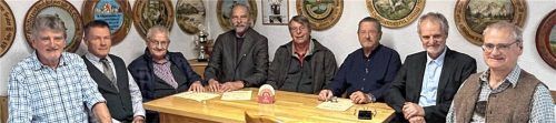 Die Vorstandschaft der Edlinger Veteranen und Reservisten. Foto Schmid