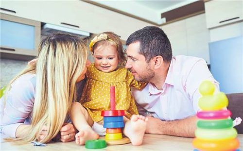 Ein gesundes Wohnumfeld ist wichtig – gerade für die Kleinsten. Foto Smarterpix/lacheev