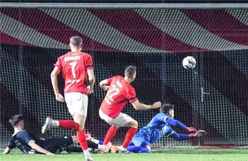 Eindrucksvoll zurückgemeldet: Janik Vieregg erzielte bei seinem Startelf-Comeback die frühe Führung für den TSV Wasserburg.Foto Christian Mühlhofer