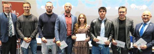 Erfolgreich auf der Matte bewegten sich die Judo-Cracks des KSV Bad Aibling. Fotos Baumann