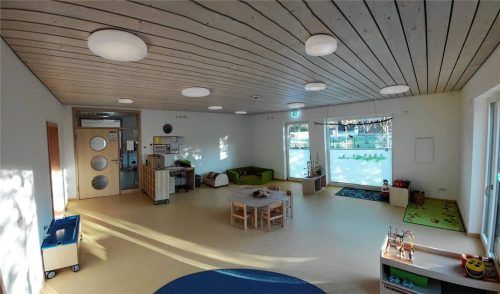Freundliche Farben, viel Licht und kindgerechte Möbel prägen die Atmosphäre im neuen Gruppenraum. Fotos Wagner