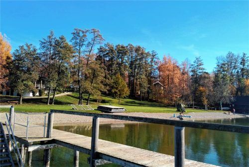 Für das Strandbad in Stadl mit Kiosk und Wasserwachthütte wurde nun ein neues Sicherheitskonzept erarbeitet. Foto Wastl