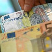 Mehrere Bündel Falschgeld entdeckt