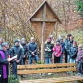 Jubiläumskreuz der Pfarrjugend errichtet