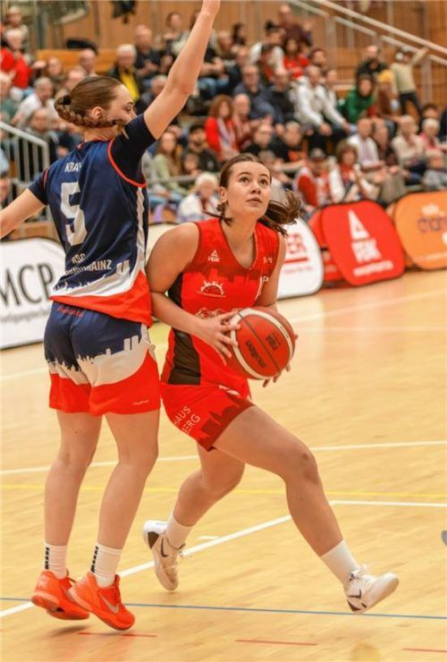 Ira Weymar steuerte elf Punkte bei, konnte die Niederlage aber auch nicht verhindern.Foto Stefan Bodmeier