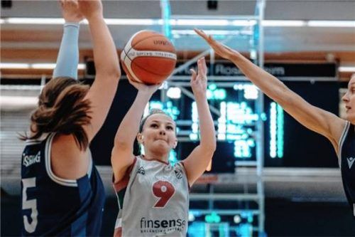 Kiara Szenes hielt die SBR-Damen mit wichtigen Punkten im Spiel.Foto Michael Pointvogel