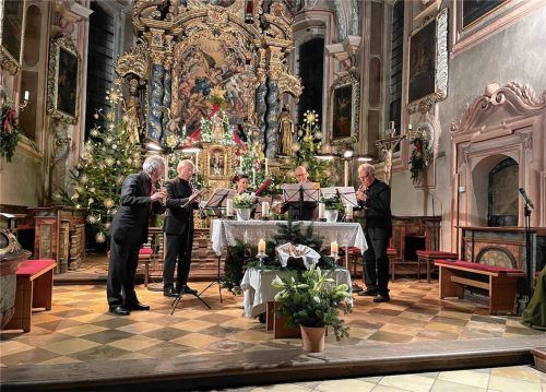 La Banda Vecchia trat zum ersten Mal in der Sachranger Pfarrkirche St. Michael zum Jahresausklang 2024 auf. Zur Winterreise in der Aschauer Pfarrkirche am 8. November laden Tenor Christopher Pregardien und La Banda Vecchia (am Fagott dann Stepan Turnovsky, ehemaliger Solo-Fagottist bei den Wiener Philharmonikern) ein.Foto Archiv kirchner