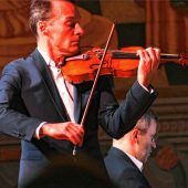 Schluchzend schöner Geigengesang