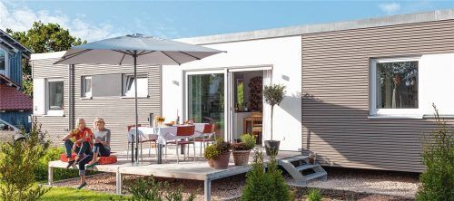 Mit den nötigen Rücklagen kann man sich auch späte Wohnwünsche erfüllen.Foto SchwörerHaus/J. Lippert