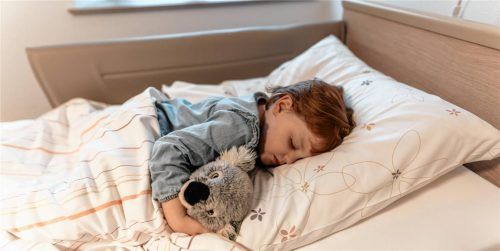 Mit Koalabär – ohne Mama: Für viele Kinder kommt es im Haus Marini zu einer Premiere – der ersten Übernachtung ohne die Eltern.Foto Simon Haupt