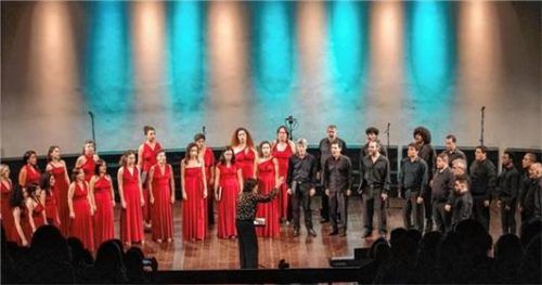 Nur mit der Kraft der Stimmen gestaltet „Cantus Firmus“ das Konzert am kommenden Montag.Foto Cantus Firmus