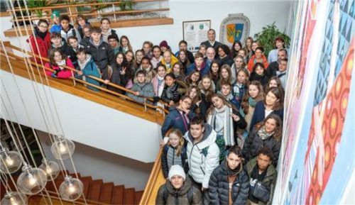 Prien empfängt französische Schüler im Rathaus. Foto berger