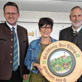 Erste Stadtkönigin beim Aiblinger Schießen