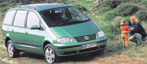 Volkswagen Sharan: In keinem anderen Modell sitzen so häufig Eltern mit Kindern. Foto VOLKSWAGEN