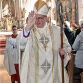 925 Pfeifen und 25 Kuhglocken