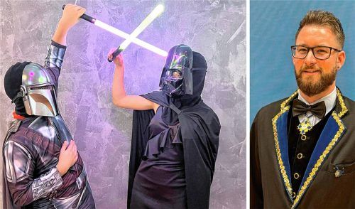 Wer steckt hinter den Star-Wars-Masken? Manuel Eckert, Präsident des Faschingsvereins Mangfalltal, ist eine der wenigen Personen, die wissen, wer im Kolbermoorer Fasching als Prinzenpaar regieren wird. Foto re