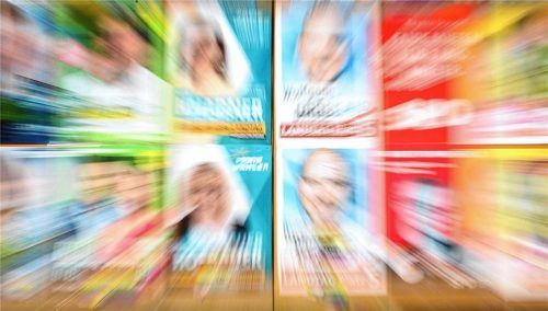 Zur nächsten Kommunalwahl will die Gemeinde Kraiburg Plakatwände aufstellen. Die Frage ist, welche Partei darf wie viele Plakate aufkleben. Foto Karl-Josef Hildenbrand/dpa