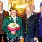 Stefan Freund feiert 80. Geburtstag mit Vereinen und Gemeinde