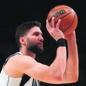 Kleber-Fauxpas:  LeBron schaut weg