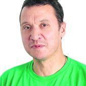 Der untrainierbare Basketball-Gigant?