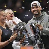 „Battle of the Sexes“: Kyrgios schlägt Sabalenka souverän