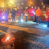 Adventliche Lichterwanderung durch Maitenbeth