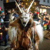 400 schaurige Kramperl sorgen für Gänsehaut-Stimmung in Bernau
