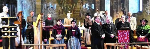 Am Ende des Adventssingens sangen wie immer alle zusammen den Andachtsjodler. Fotos Schlecker